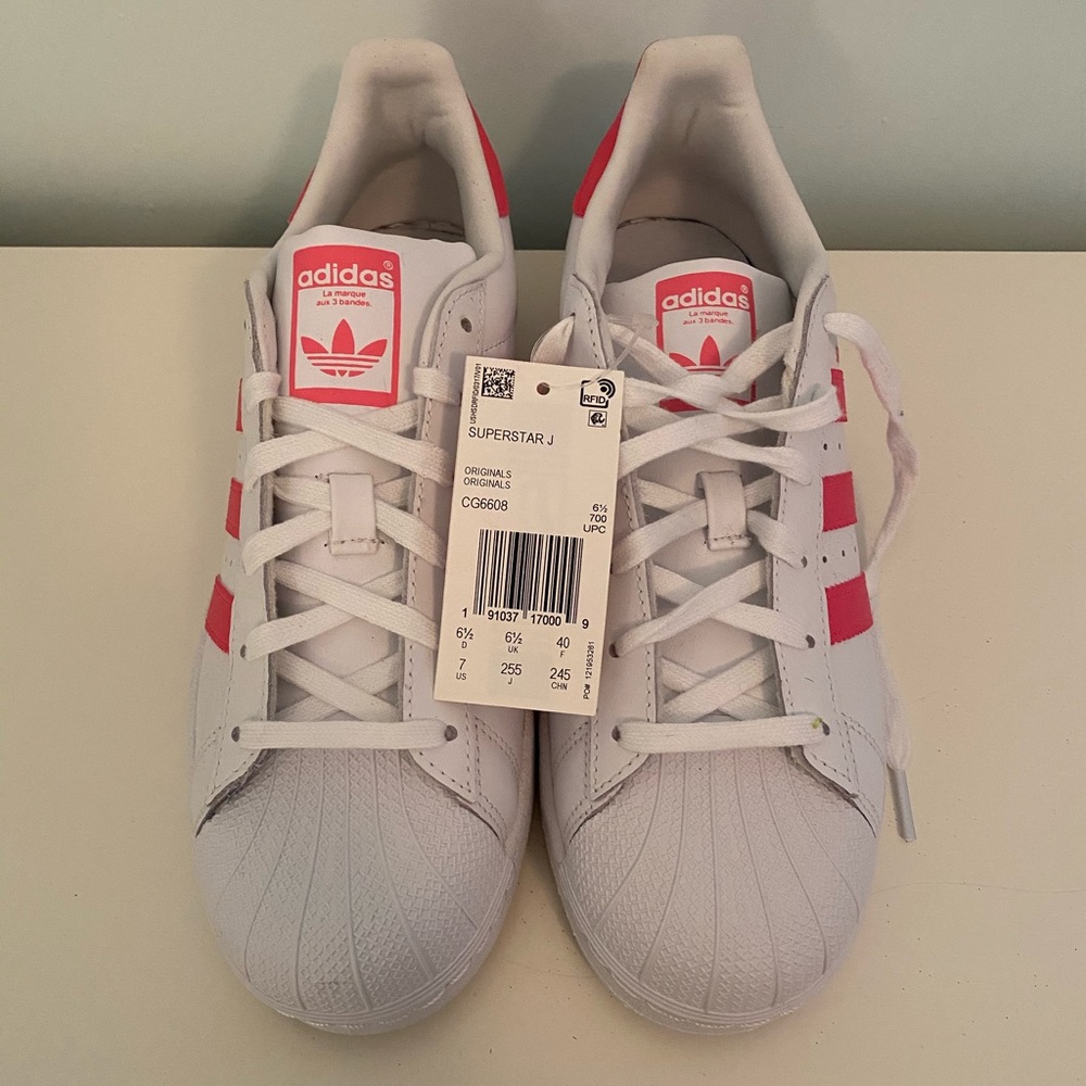 Adidas Superstar J’s